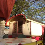 La Roulotte De Lola - D'hotes 3*