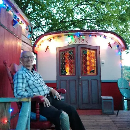 La Roulotte De Lola - D'hotes Panzió 3*