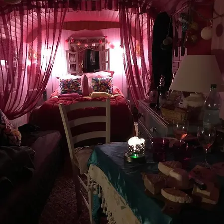 La Roulotte De Lola - D'hotes