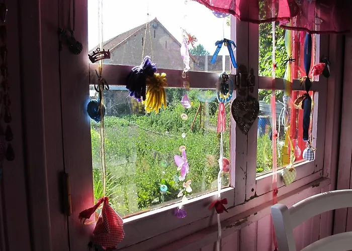 La Roulotte De Lola - D'hotes La Celle (Auvergne)