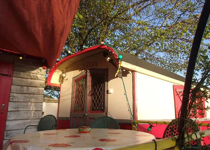 La Roulotte De Lola - D'hotes 3*